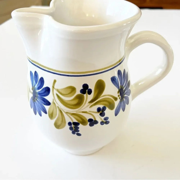 Williams Sonoma Grande Cuisine Blue Floral Pitcher Hungary Hand Painted Bent Lip - Picture 7 of 10